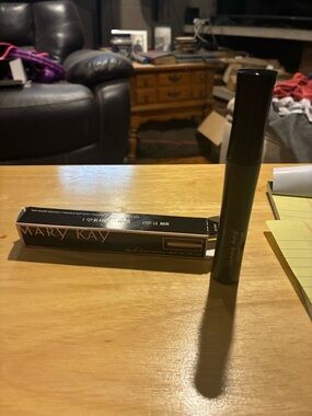 Mary Kay Black Lash Mascara Tube and Box - Black
